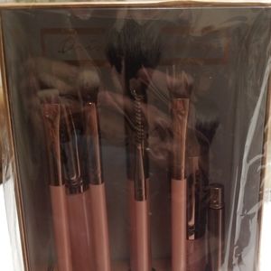 Luxie makeup brushes